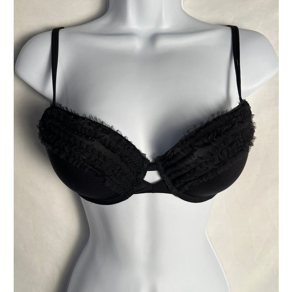 Victoria’s Secret Black Lace Ruffle Underwire Bra 32D Sexy Lingerie